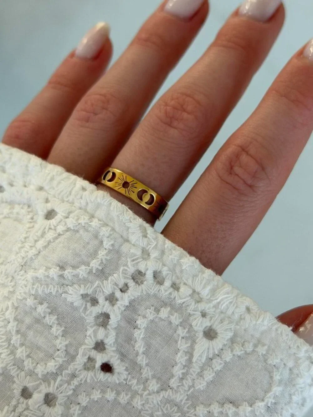Sku0607‎ Retro Gold Sun Women Minimalist Ring Stainless steel + gift bag